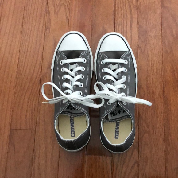 Converse Shoes - Grey Converse Allstars Men’s size 6/Women’s size 8